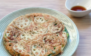 【レシピ】れんこんとニラの米粉チヂミ